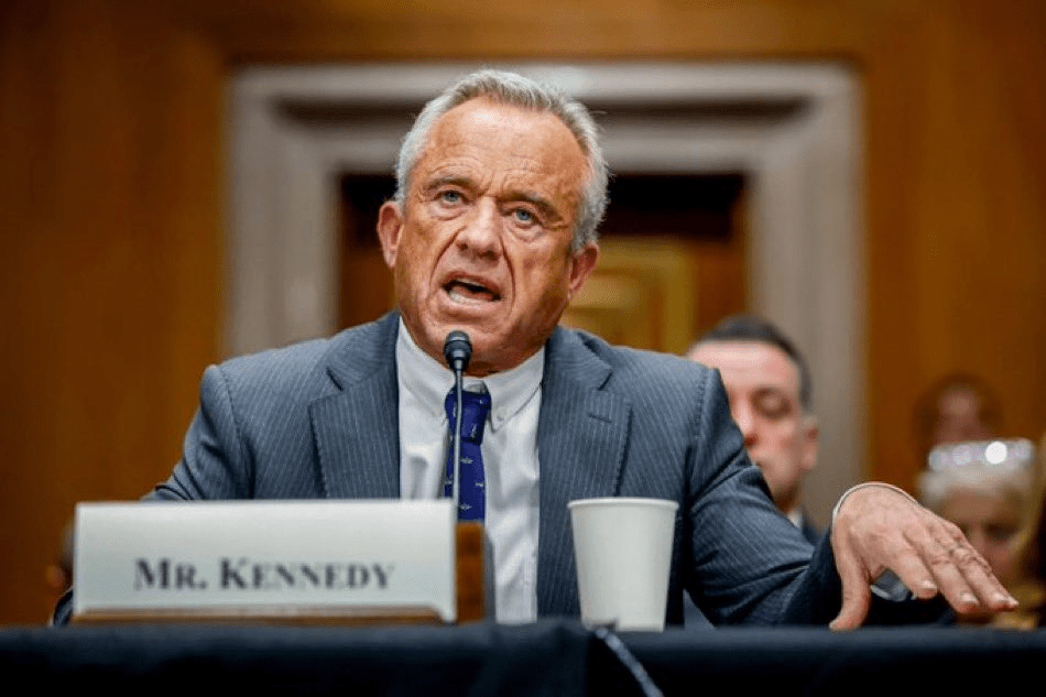 RFK Jr. ha appena dichiarato: la truffa del Covid è ufficialmente “FINITA”