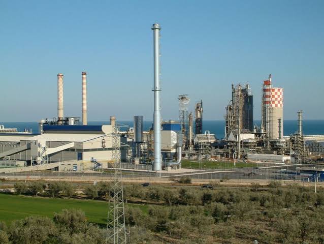50 anni dopo,la lunga eredità della vicenda Anic-Enichem a Manfredonia.